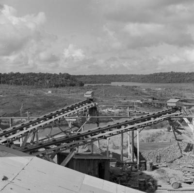 Cachoeira do Paredão, campo de obras da hidrelétrica Coaracy Nunes