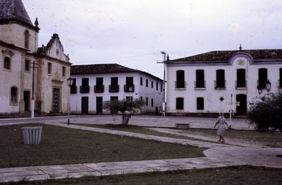 Praça São Francisco - Igreja da Misericórdia e Museu Histórico (à direita)