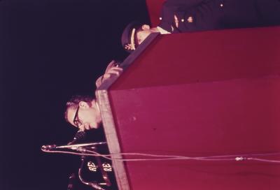 Pronunciamento do presidente chileno Salvador Allende, deposto dois anos depois por um golpe militar, e Sanchez Celedón, da Força Aérea do Chile