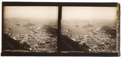 Enseada e bairro de Botafogo vistos do alto do Morro do Corcovado