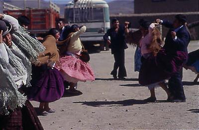 Série Bolívia - Dança domingueira