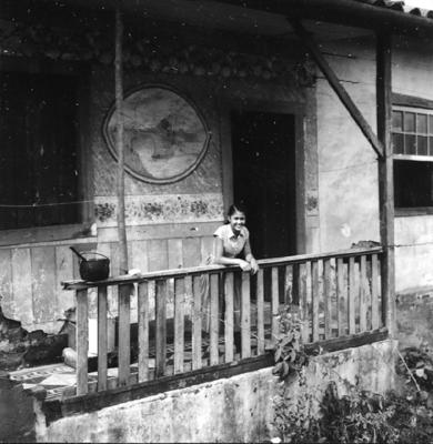 Ouro Preto, menina posando