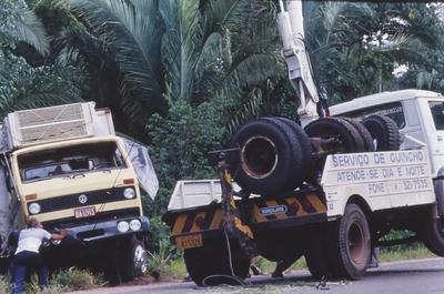 Caminhão no guincho