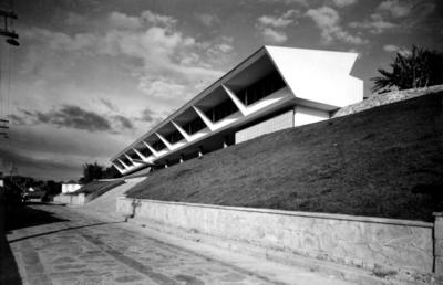 Escola Júlia Kubitschek