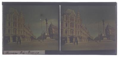 Avenida Rio Branco; tomada do Largo da Prainha (atual praça Mauá)