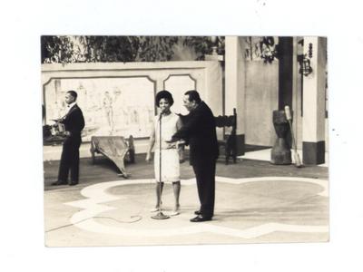 Elizeth Cardoso e Cyro Monteiro ao microfone