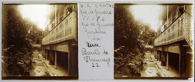 Casarão e jardim na rua Barão de Flamengo, nº 22