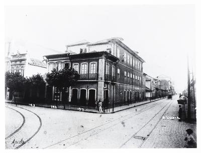 Rua Santa Luzia, esquina com rua da Ajuda