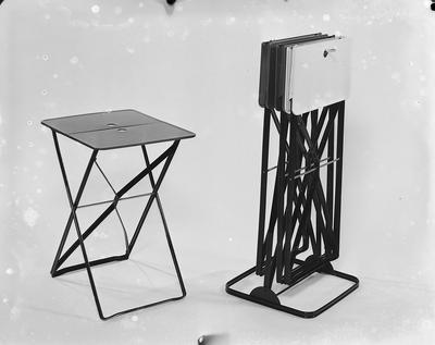 Dória Associados Propaganda - mesa dobrável