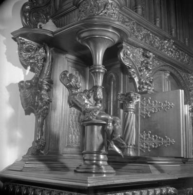 Aspectos internos do casarão do Parque Lage