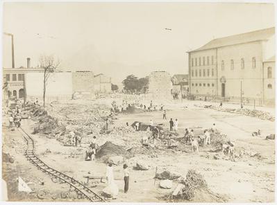 Nivelamento do terreno nas proximidades do Convento da Ajuda