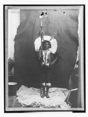 Indígena do povo Kayapó em estúdio