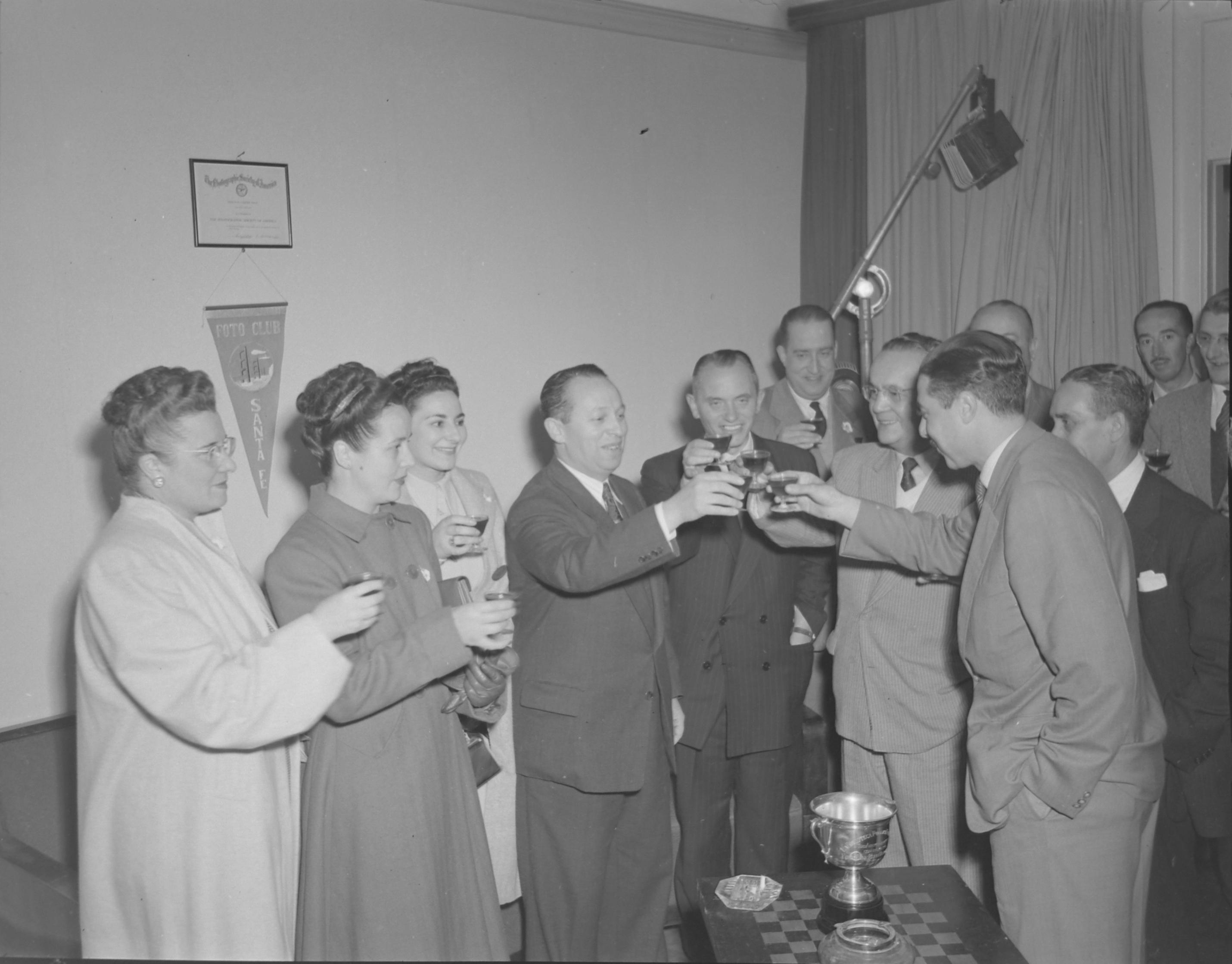 Campanha publicitária do Foto Cine Clube Bandeirante