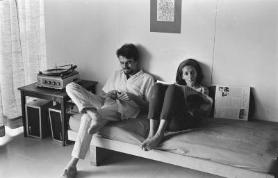 Alojamento dos professores (Colina). À direita está Lena Coelho dos Santos