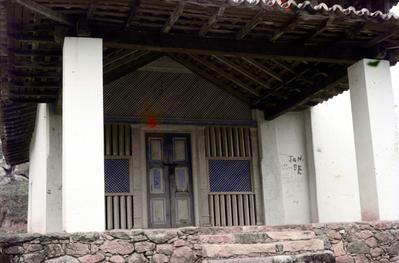 Casa do sítio Santo Antônio - pórtico da capela