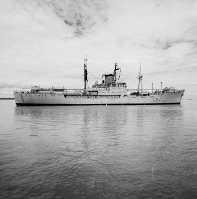 Navio-escola Custódio de Melo