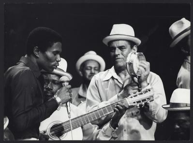 Neguinho da Beija-Flor e Casquinha