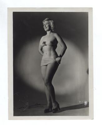 “Girl” da Companhia Walter Pinto