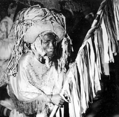 Maracatu no carnaval pernambucano