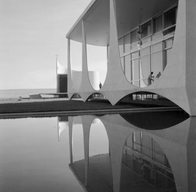 Palácio da Alvorada e Capela Nossa Senhora da Conceição