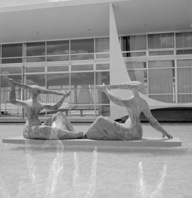 Escultura "As Iaras" ou "As Banhistas", de Alfredo Ceschiatti