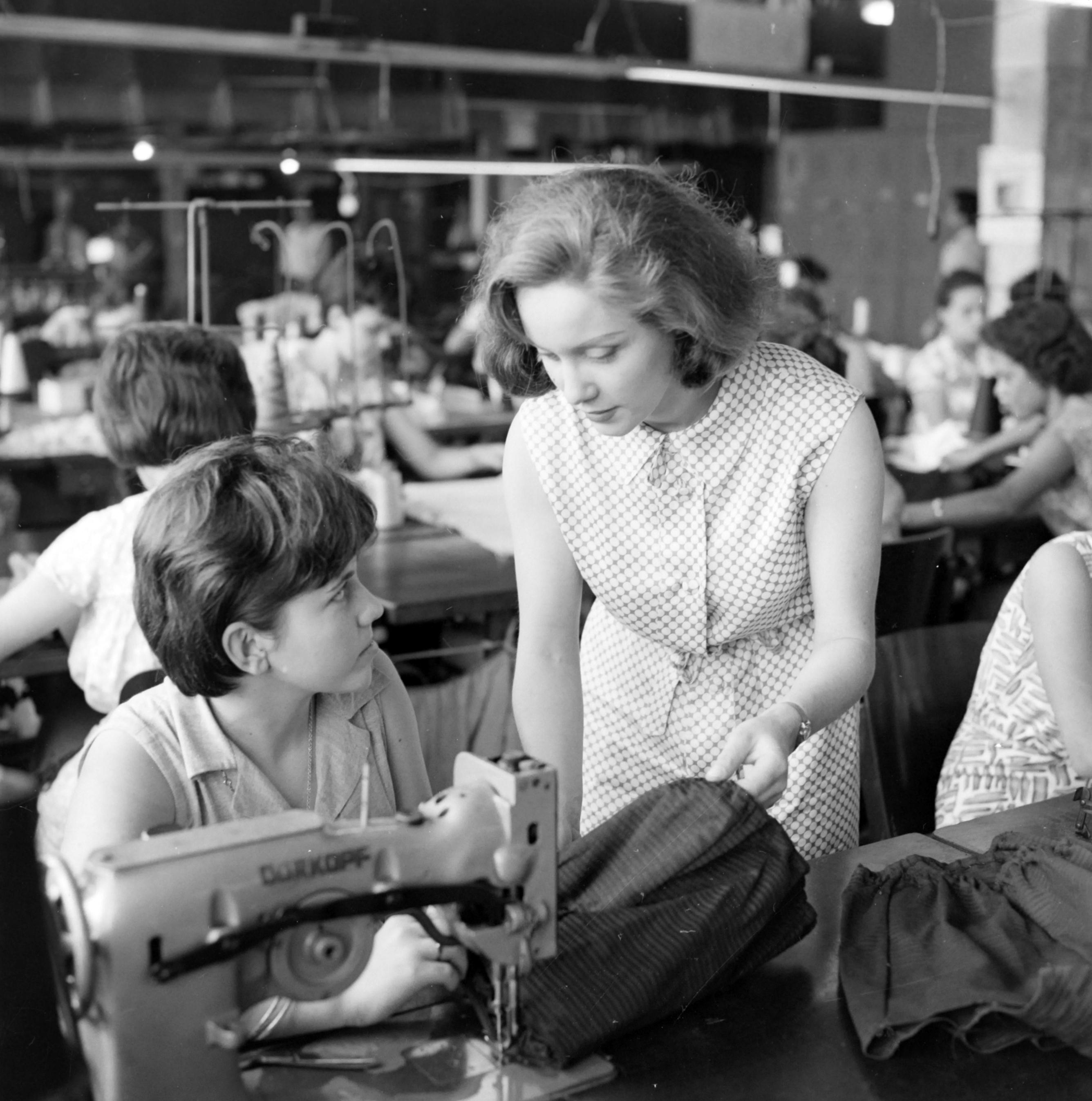 Campanha publicitária da agência J. Walter Thompson para Modess da Johnson & Johnson