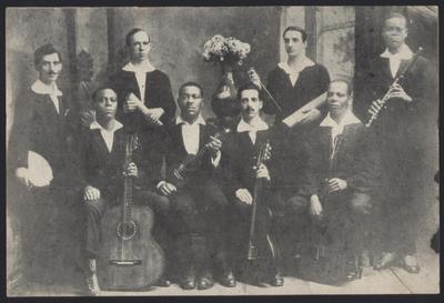 Os Oito Batutas (recorte de periódico)