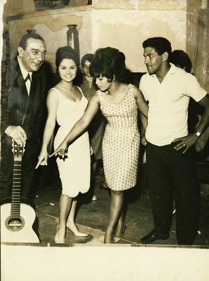 Cyro Monteiro, Elza Soares e Garrincha
