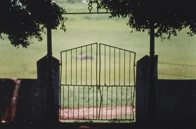 Portão de propriedade rural