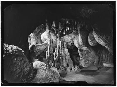 Campo da Aclamação - gruta artificial