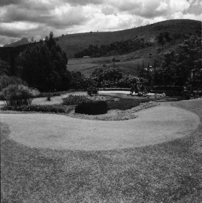 Residência de Carlos Somlo, projeto paisagístico de Burle Marx