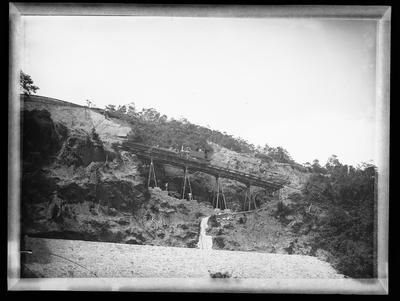 Estrada de Ferro Príncipe do Grão Pará (Linha do Norte), Viaduto do Bonini, Km 21,800
