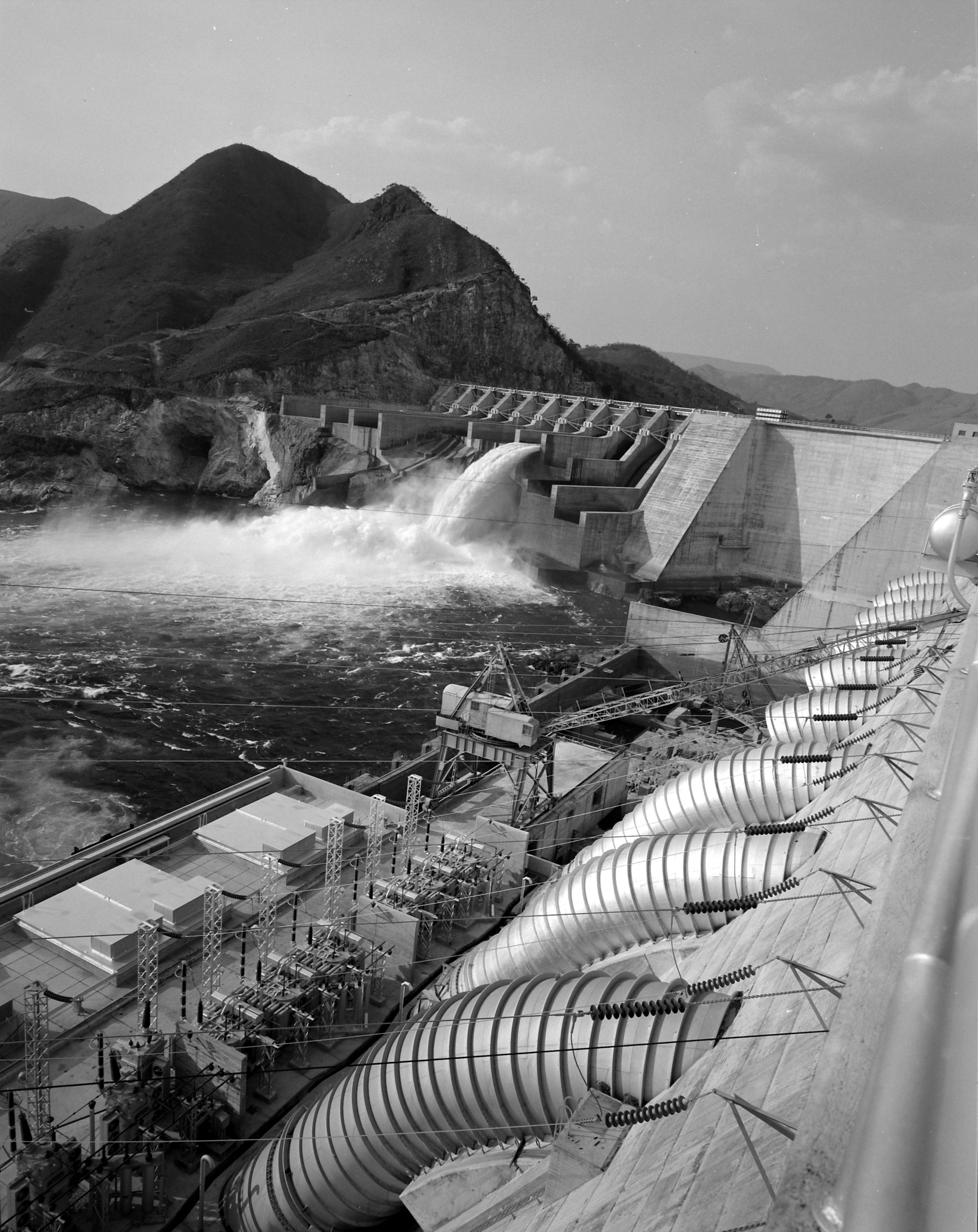 Usina Hidrelétrica Mascarenhas de Moraes