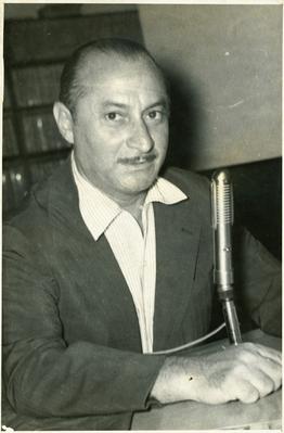 Carlos Galhardo ao microfone