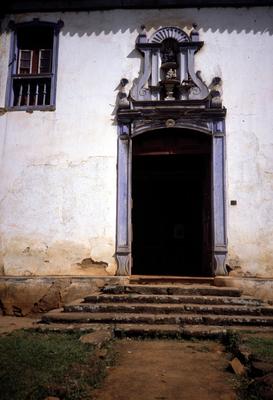 Igreja Matriz de Nossa Senhora de Nazaré - portada