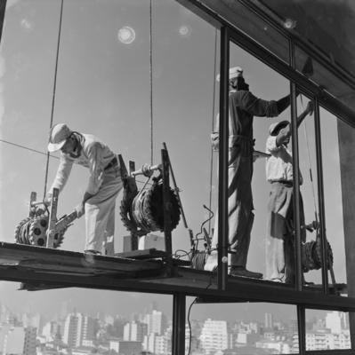 Campanha da agência Dória Associados para seguros