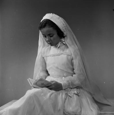 Primeira comunhão de Leila Alcide