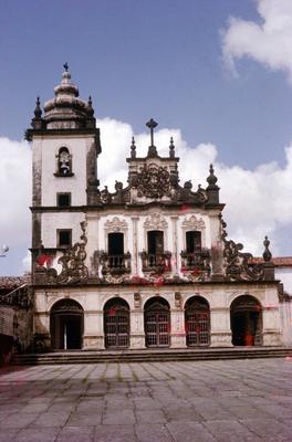 Igreja de São Francisco e adro