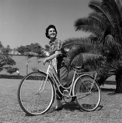 Campanha publicitária para bicicleta Monark