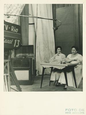 Yara Salles e Aracy Cortes