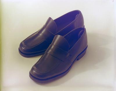 Campanha publicitária da agência J. Walter Thompson para calçado Passo Doble das Alpargatas