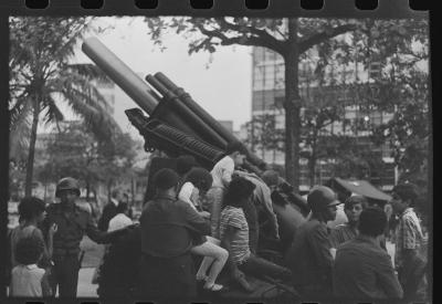 Feira promovida pelo Exército para exibição de armamentos