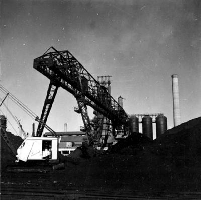 Fábrica em Volta Redonda, provavelmente a Companhia Siderúrgica Nacional